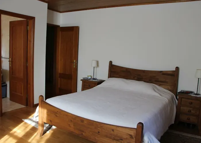 Casa Da Ponte Rio De Onor بيت خشبي براغانسا