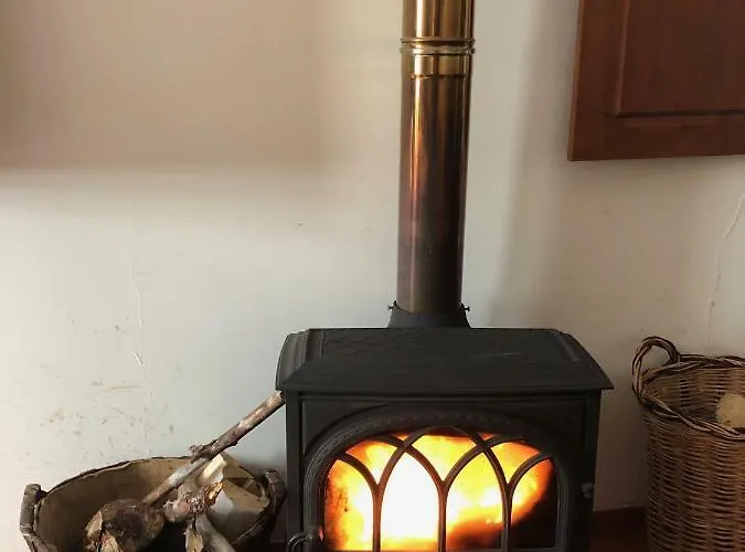 Casa Da Ponte Rio De Onor بيت خشبي